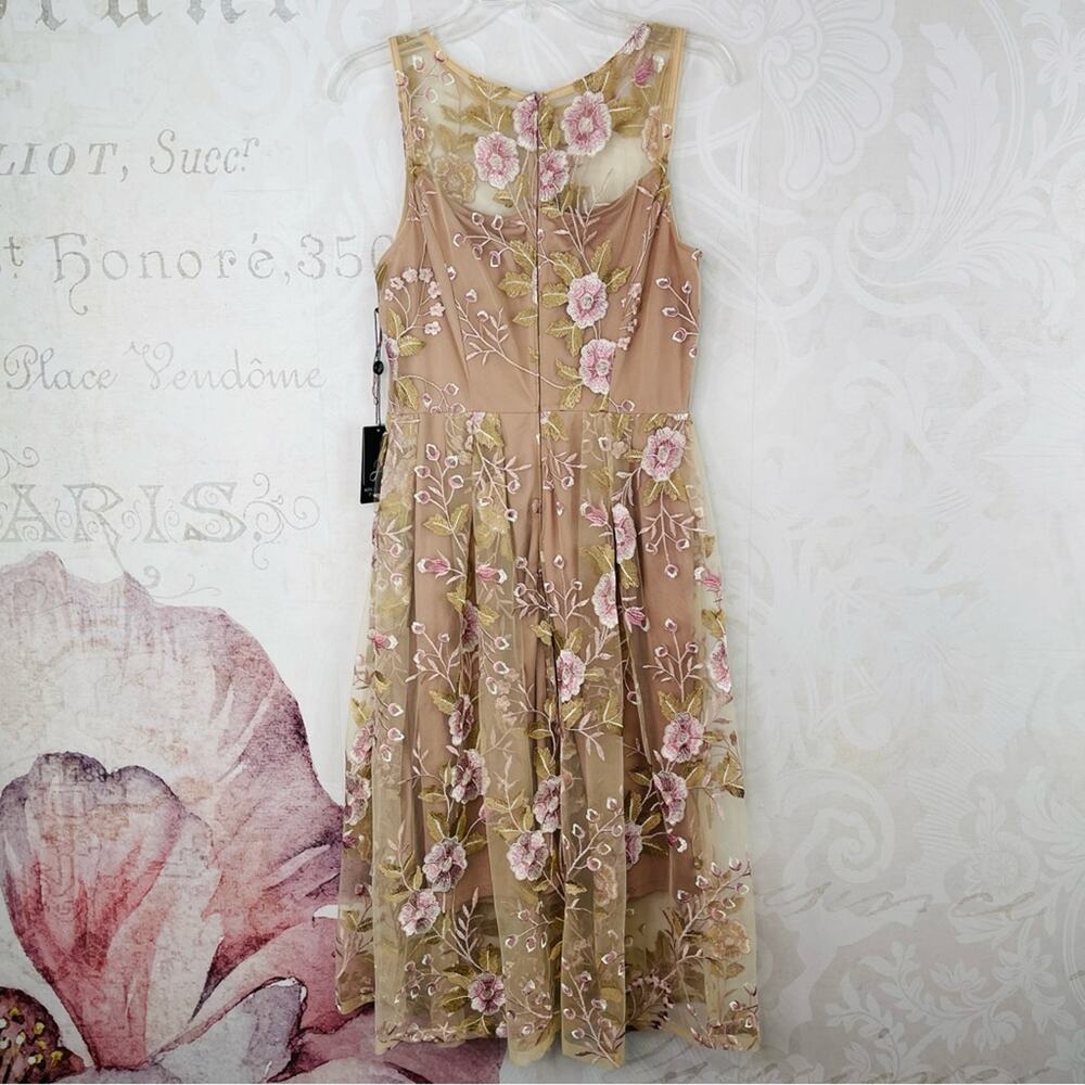 Adrianna Papell size 4 FLORAL EMBROIDERED FLARED DRESS NWT - Picture 10 of 14